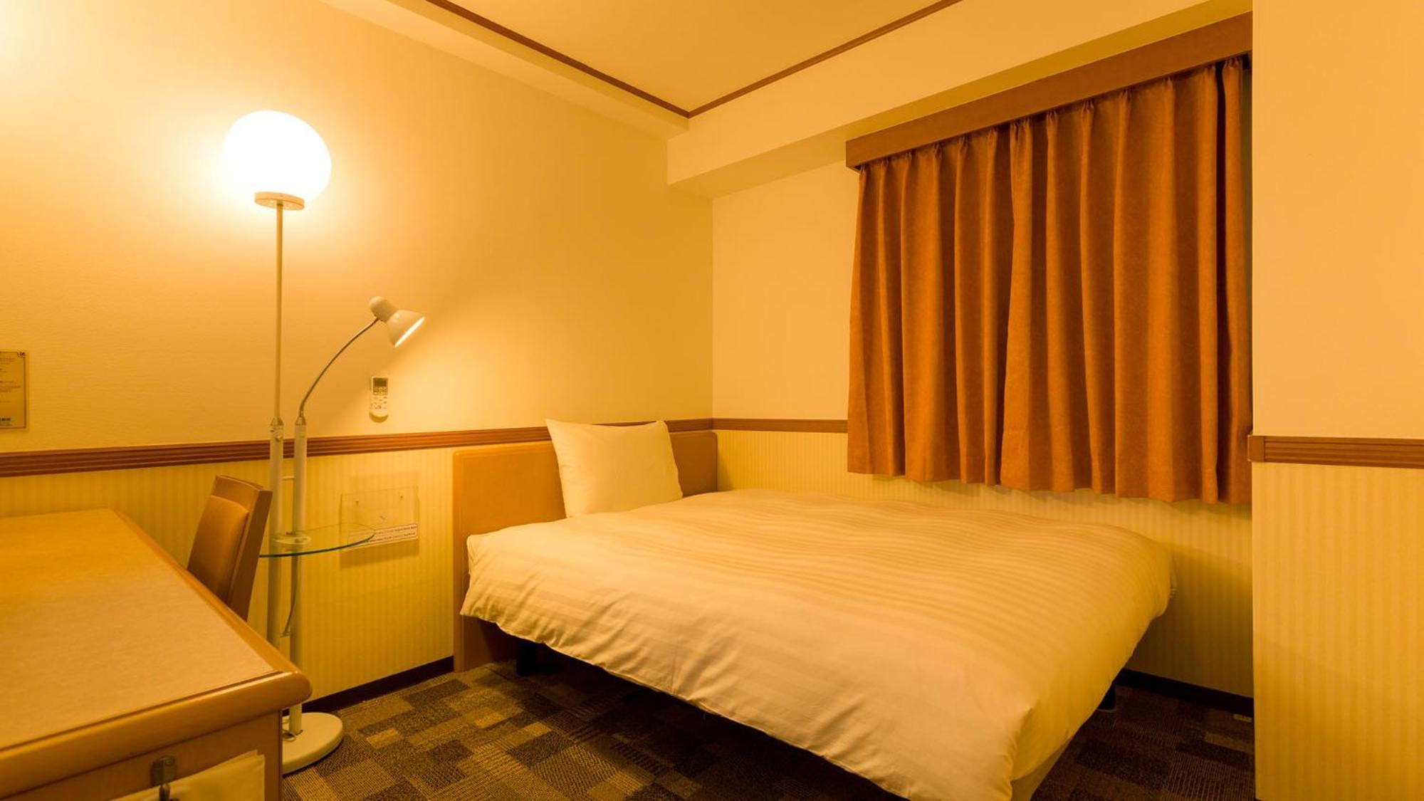 Toyoko Inn Kagoshima Chuo Eki Nishi Guchi Room photo