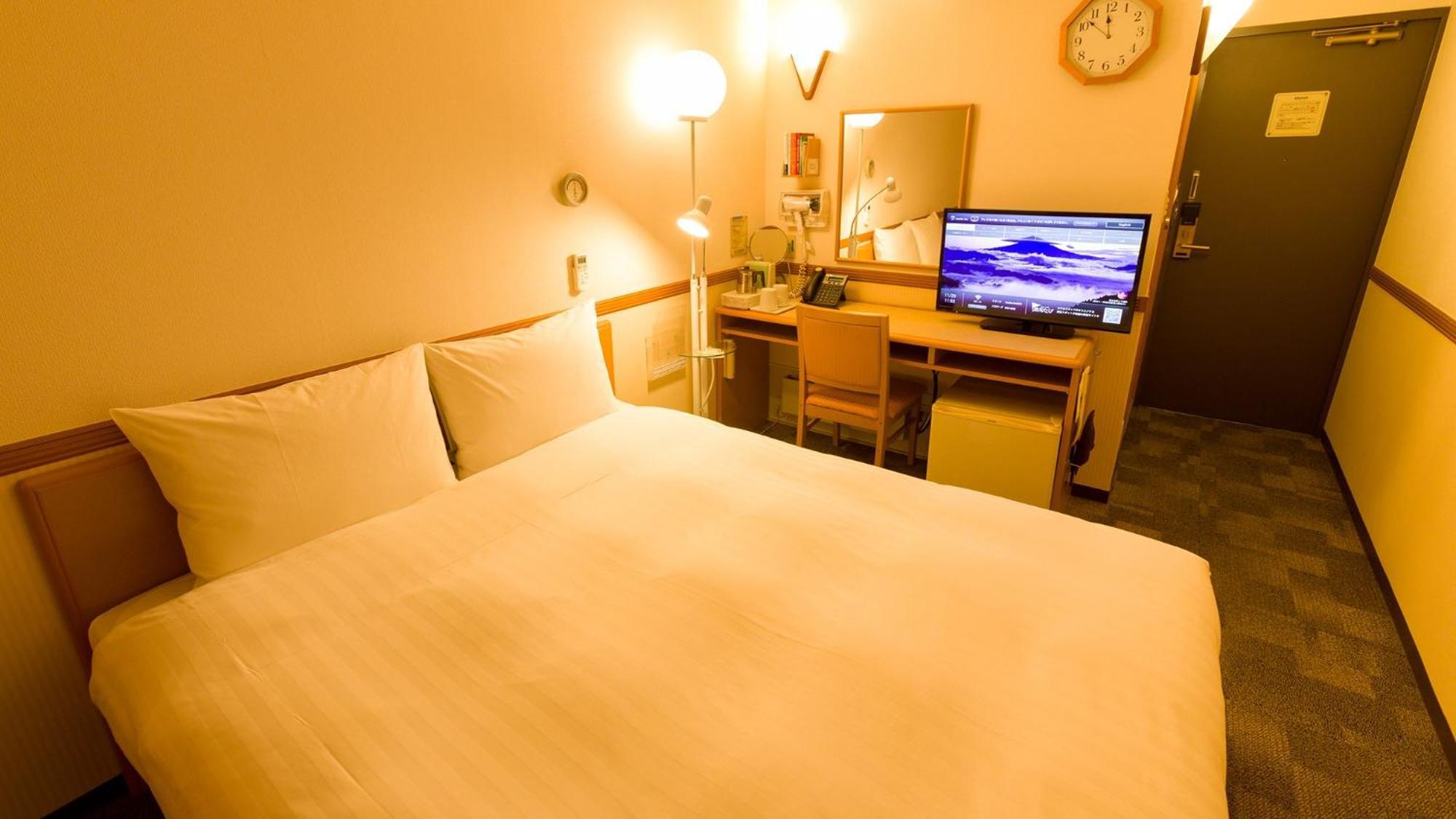 Toyoko Inn Kagoshima Chuo Eki Nishi Guchi Room photo